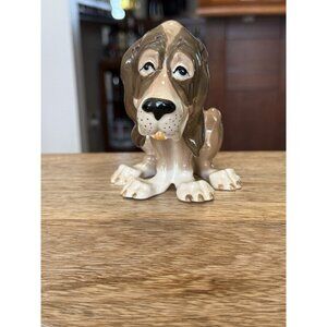 SZEILER STUDIO BLOOD HOUND DOG FIGURINE ENGLAND #23